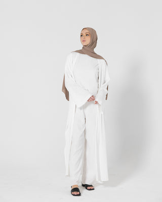 'Aliyah' White Crinkle Kimono Abaya