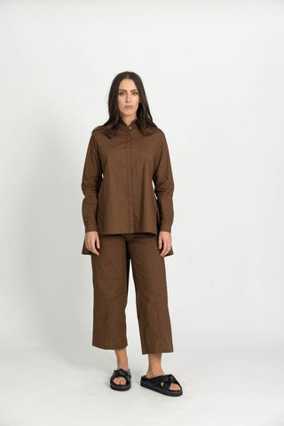'Staple' Brown Cross-Back Poplin Shirt - Twiice Boutique