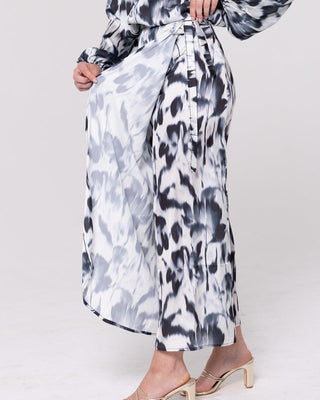 'Ezra' Skirt - Monochrome Print - Twiice Boutique