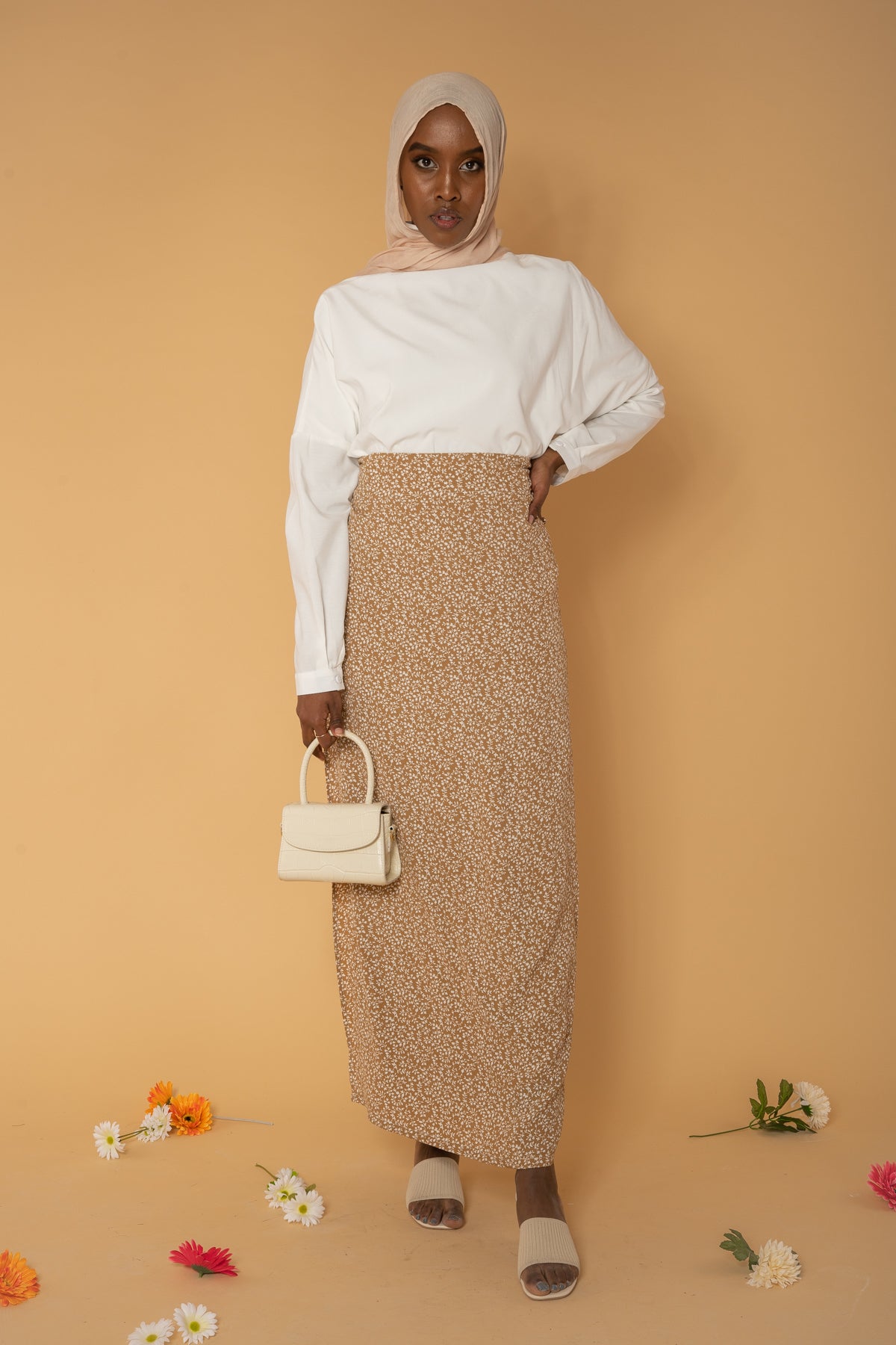 XENA SKIRT - BEIGE FLORAL