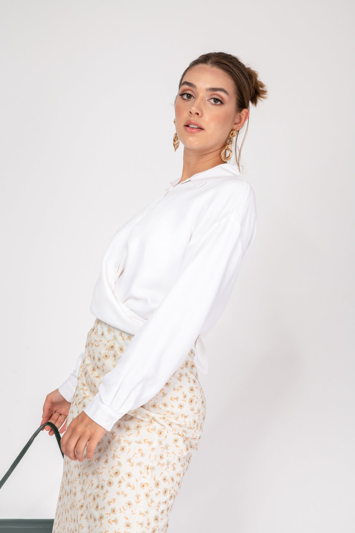 'Crashing Waves' White Crop Tie Shirt- White